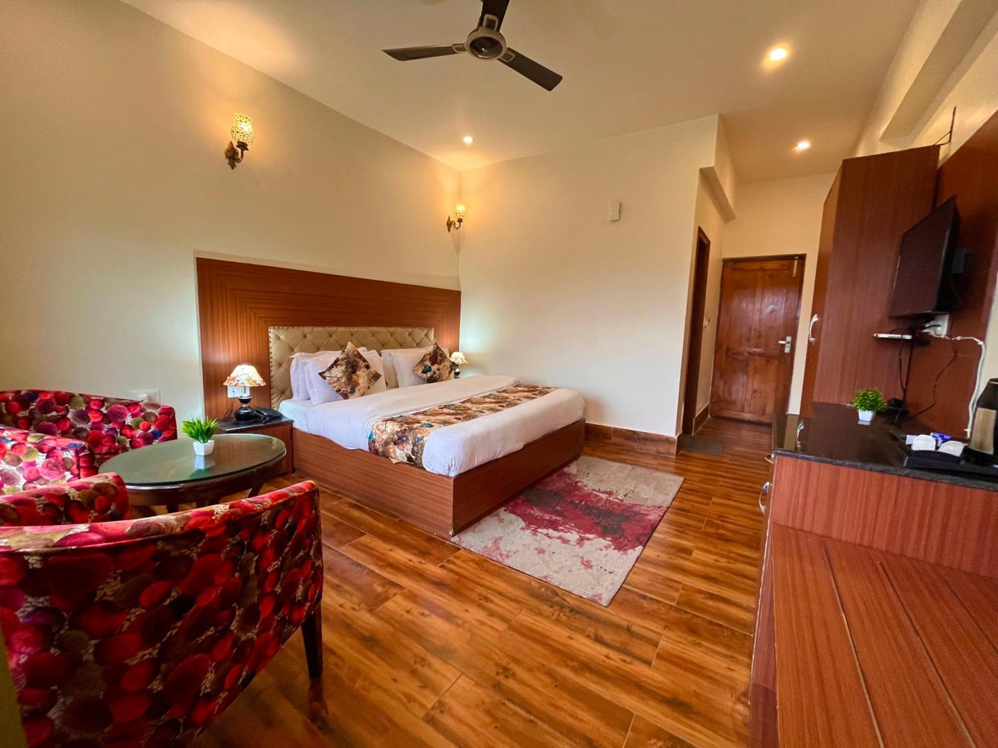 The Kempty Osasis - A Boutique Resort With Scenic Mountain View In 穆索里 外观 照片