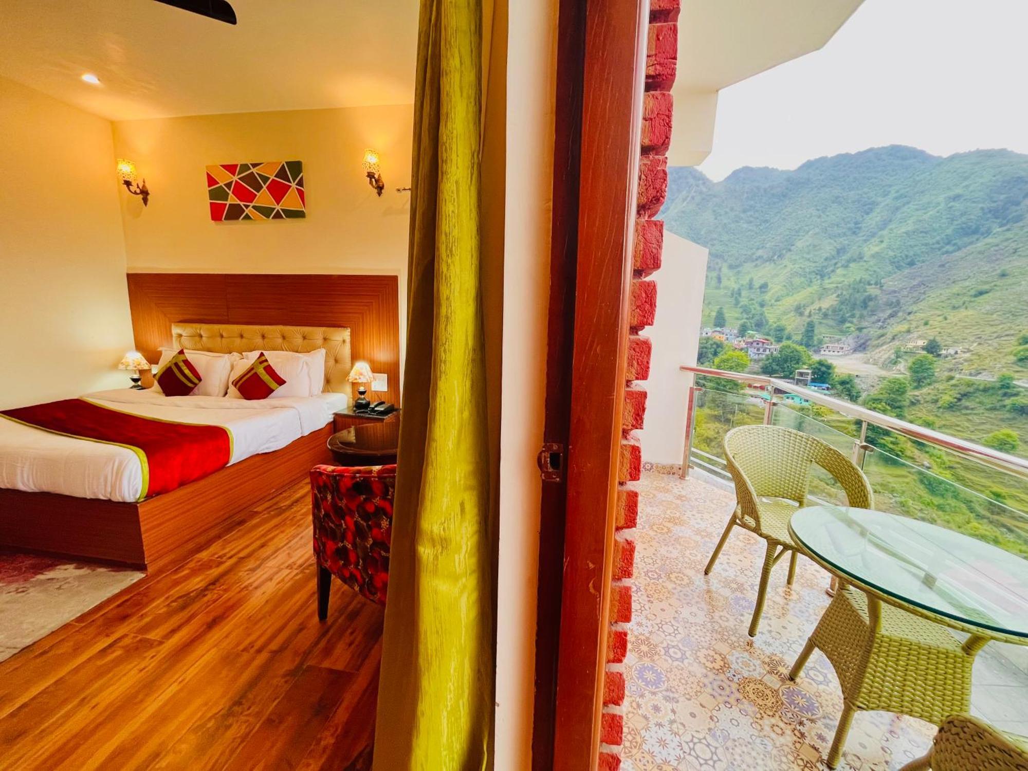 The Kempty Osasis - A Boutique Resort With Scenic Mountain View In 穆索里 外观 照片